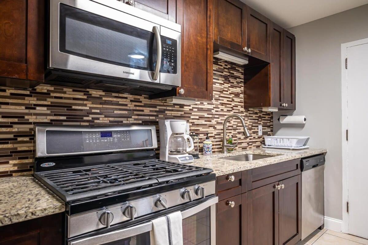 Casa de Férias Atl Downtown 2br King Bed Free Parking Lm808